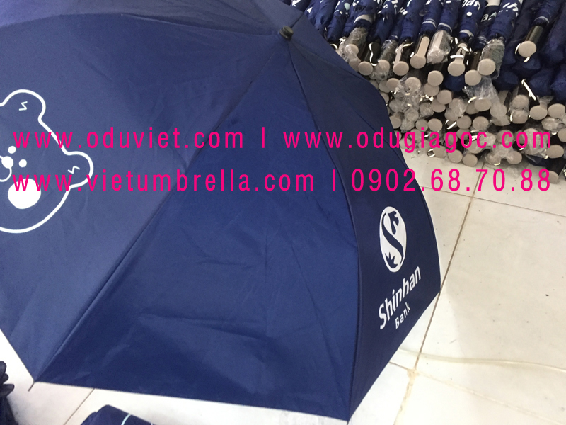 xưởng sản xuất ô dù cầm tay in logo quảng cáo